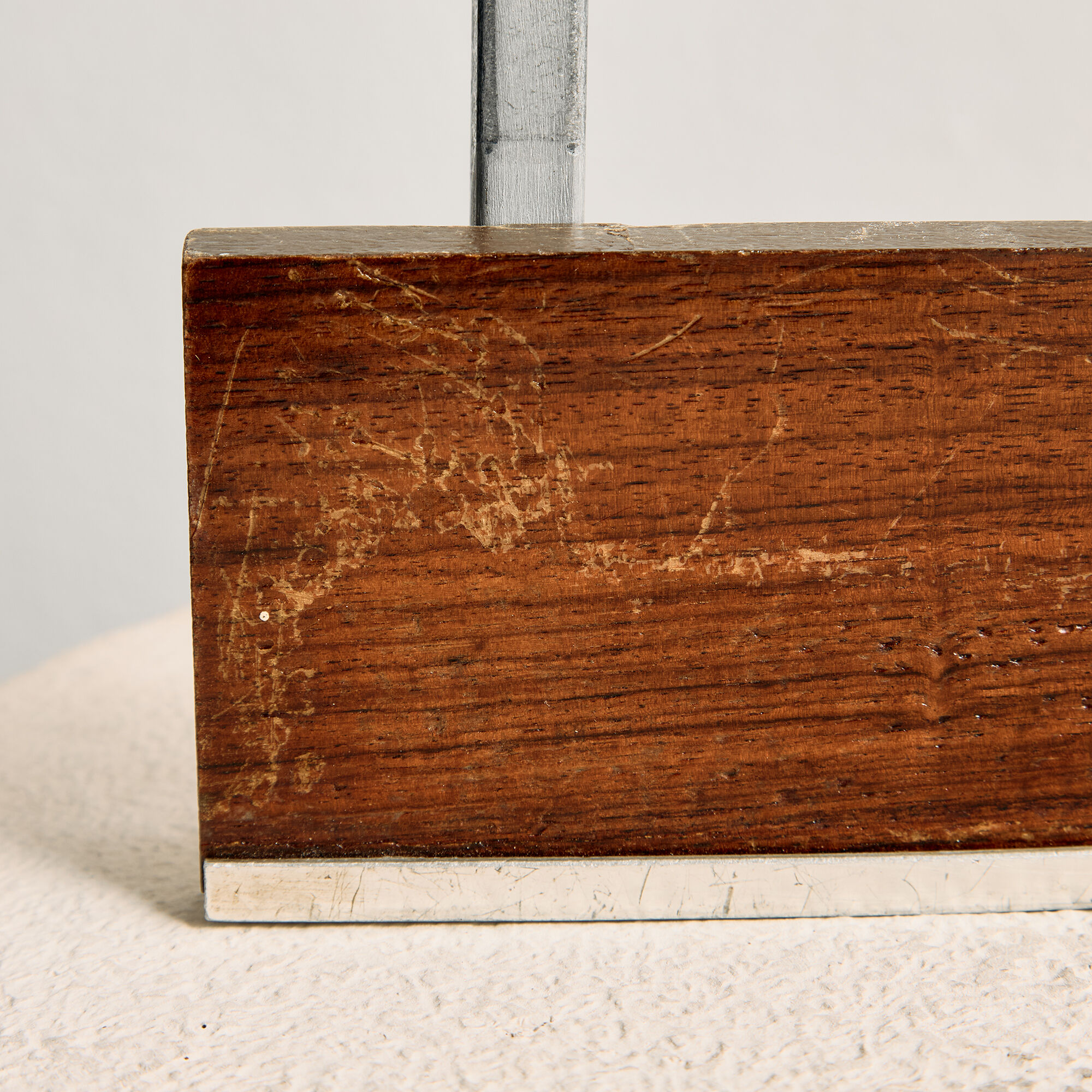 Coat rack in rosewood and metal