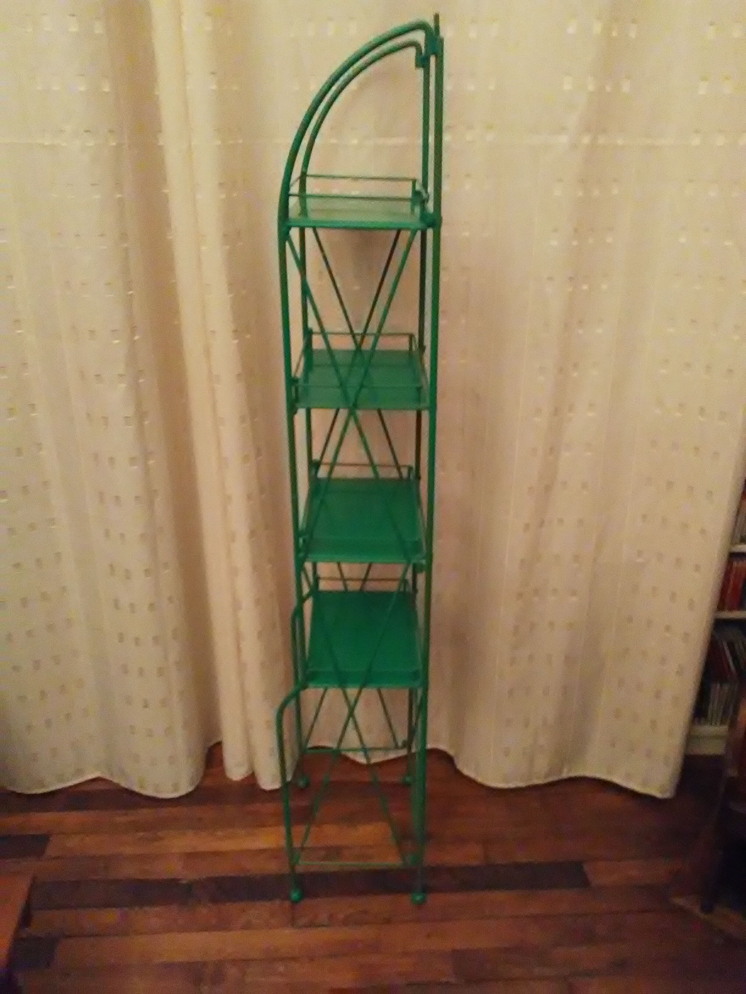 4 shelf folding tablets of pharmacy in iron