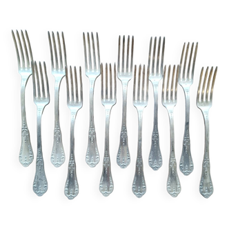 Set of silver metal forks