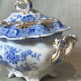 Old sauce boat. Signed Jos Green & Co London. Missing his spoon