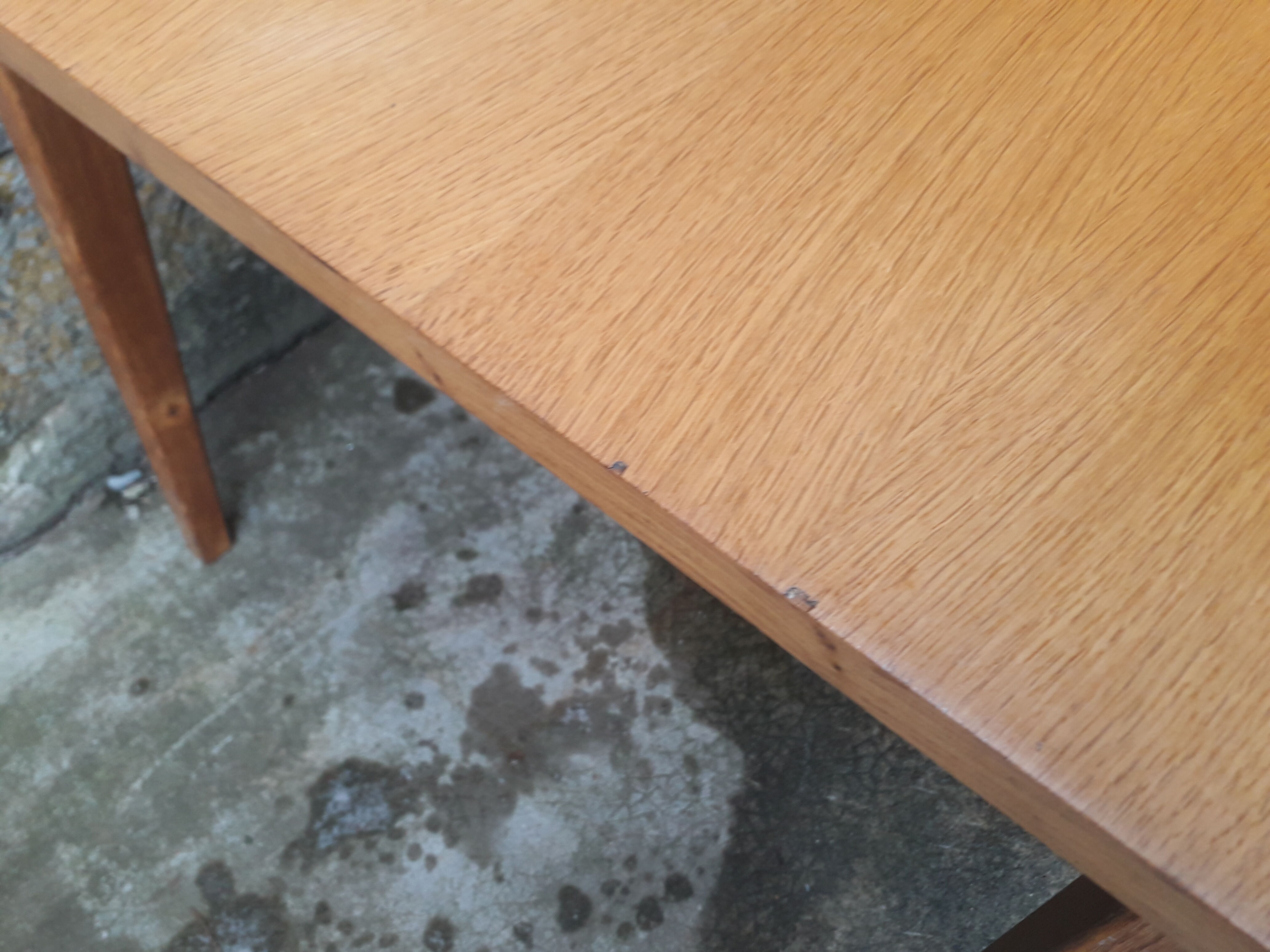 Table à manger années 50 pieds compas