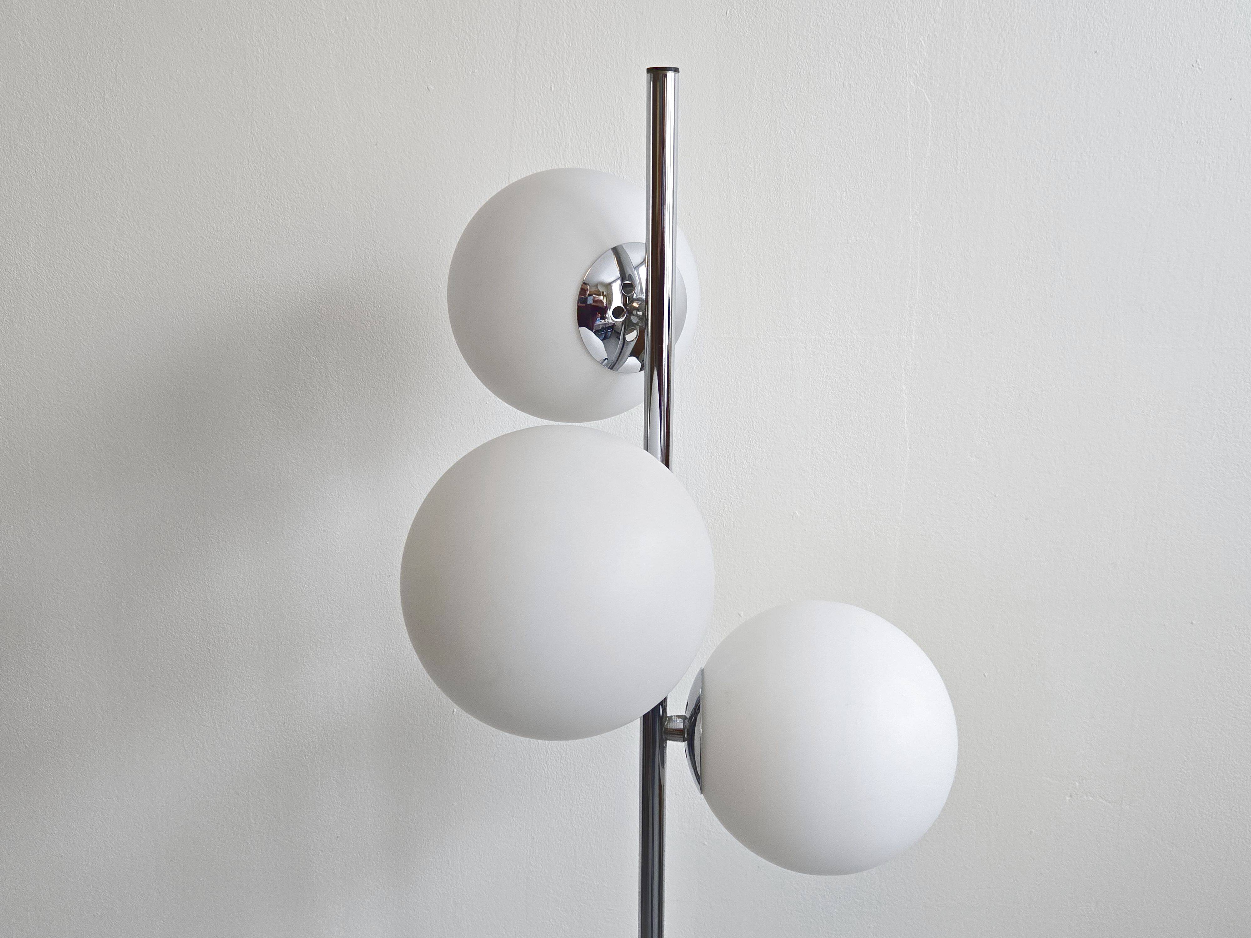 Vintage floor lamp 1970