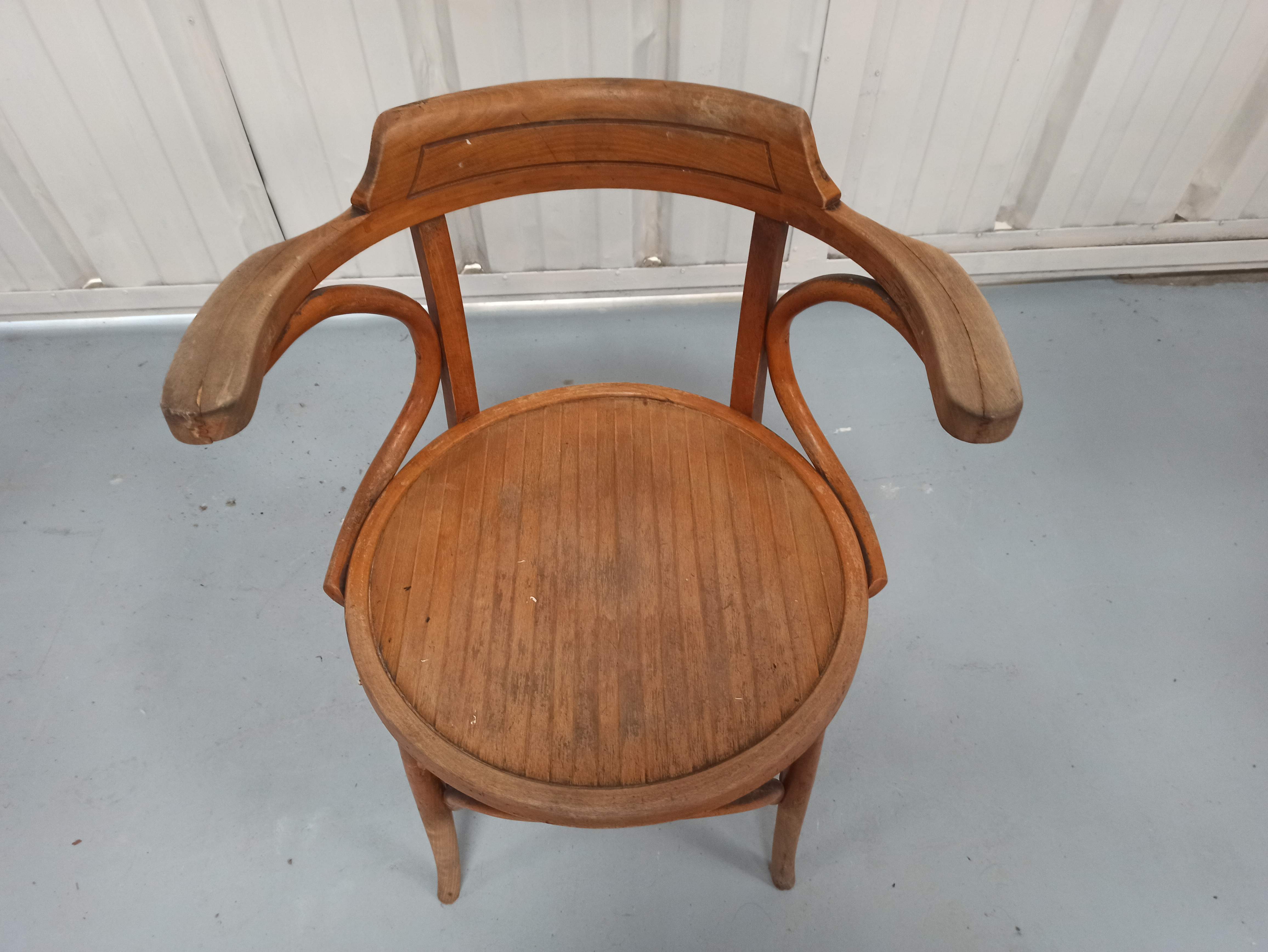 Fauteuil de bureau en bois courbé ... gout Fischel