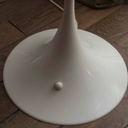 Lampe Panthella Louis Poulsen