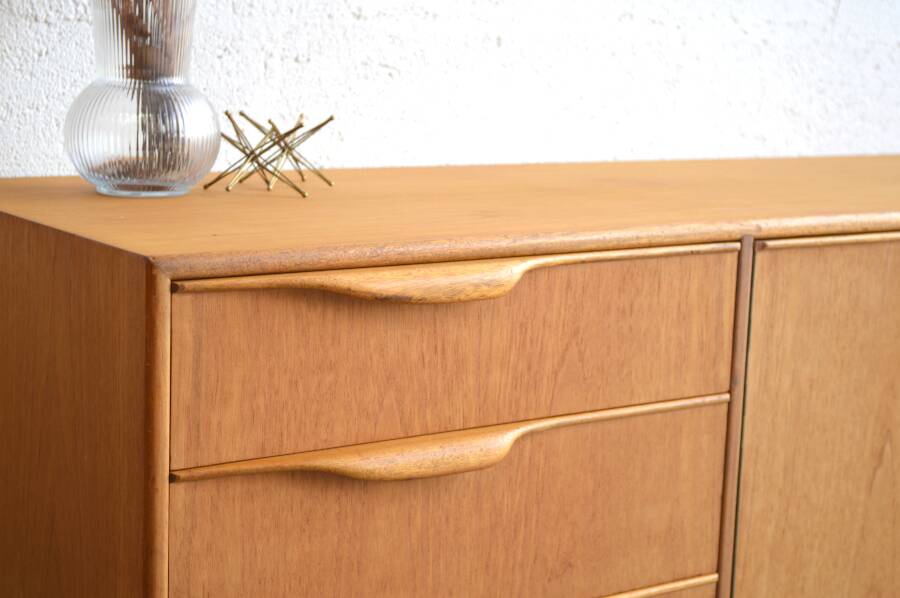 Enfilade by McIntosh – Dunvegan 201.5 cm