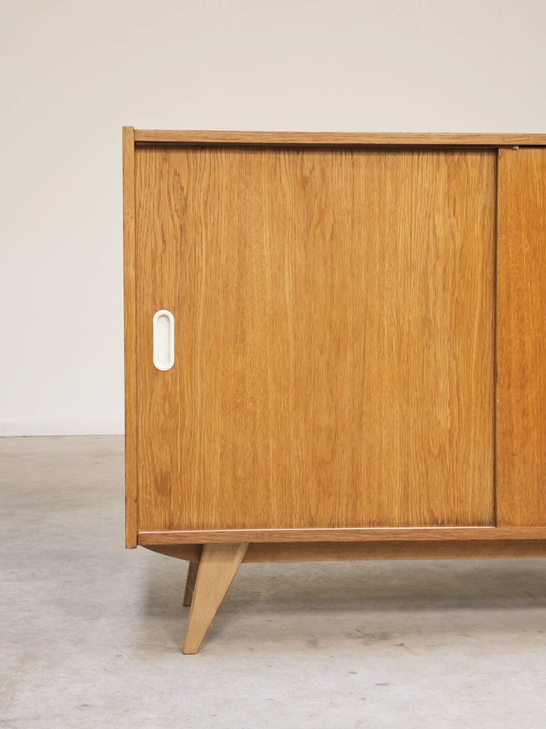 Sideboard, storage unit U-452 dub by Jiri Jiroutek for Interier Praha 1960