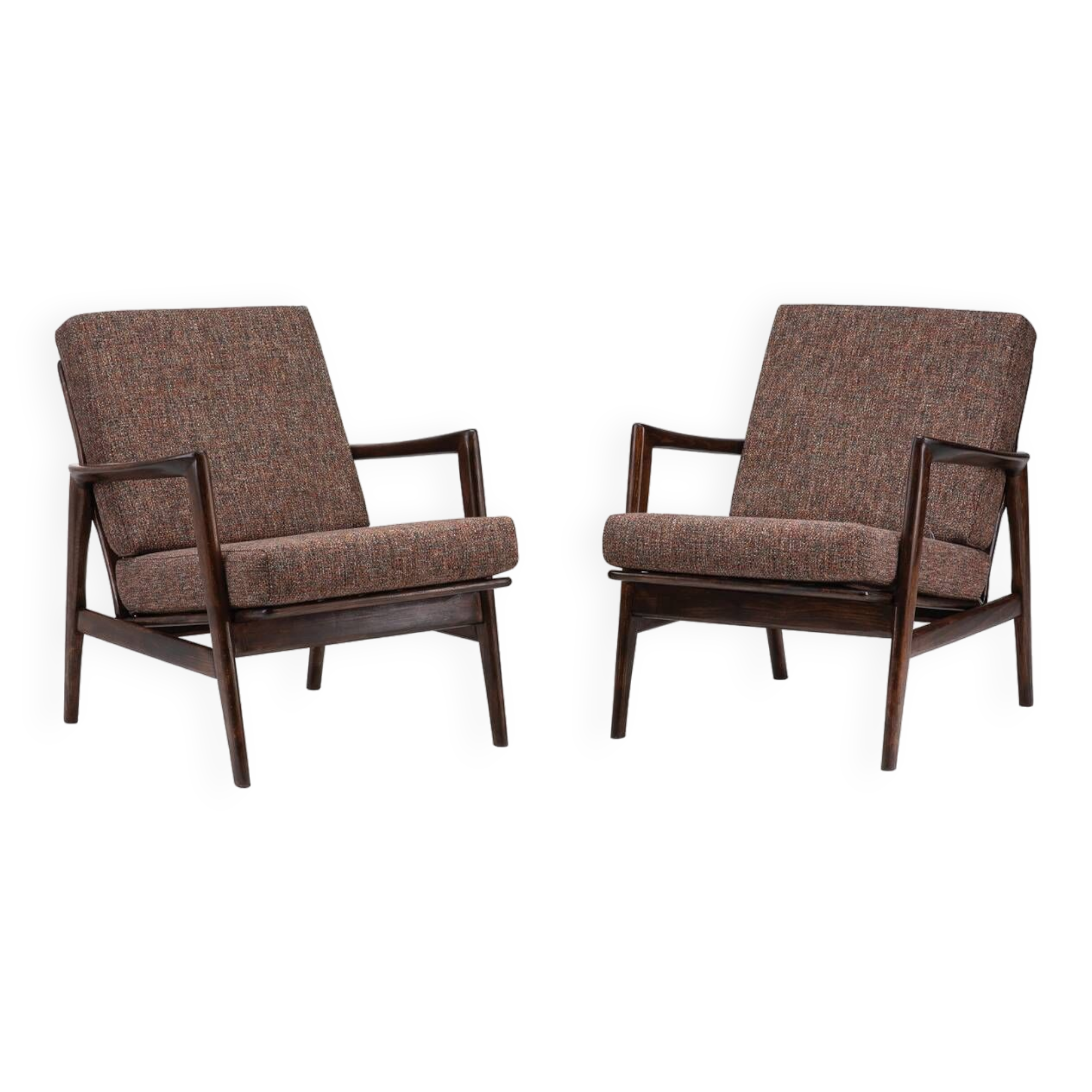 The pair of type 300-190 STEFAN armchairs