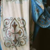 Plaster statuette of the Virgin of Olot with glass eyes. Early 20th century.