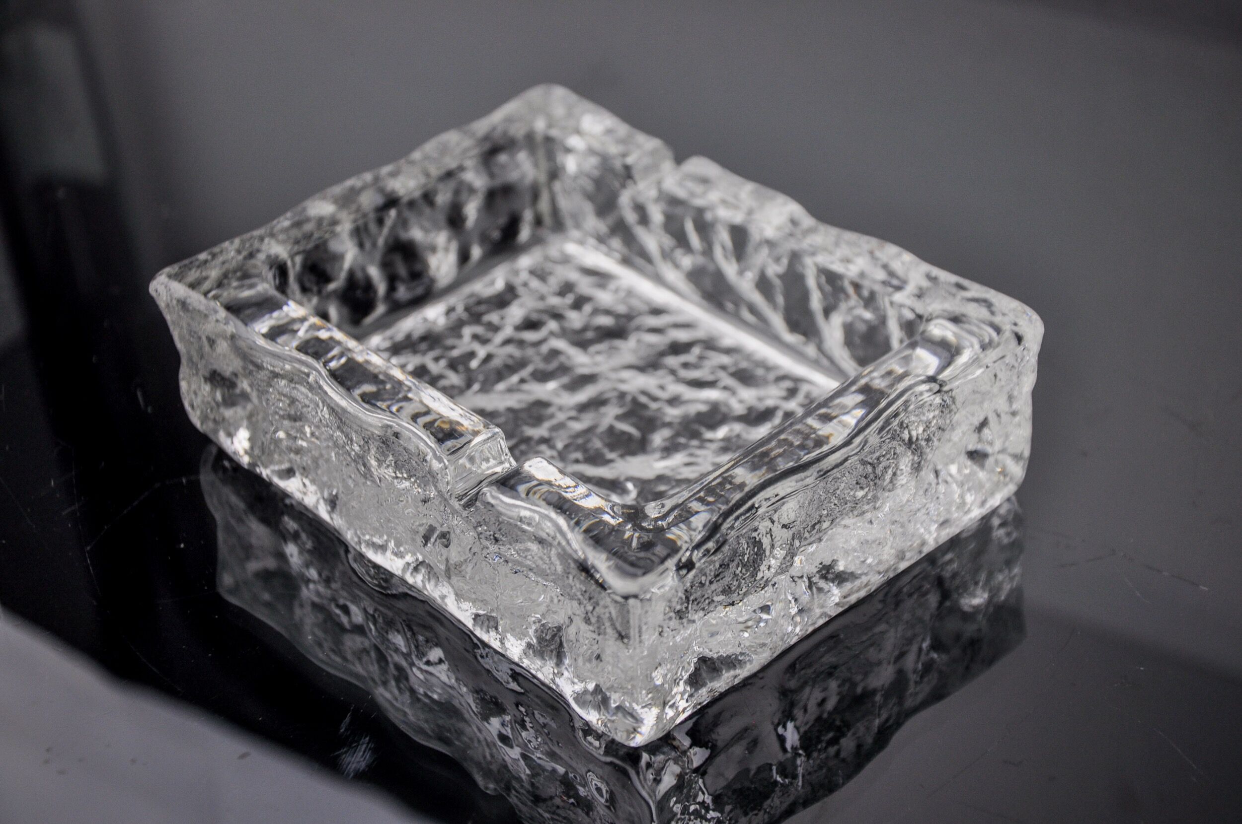 Ice ashtray by Antonio Imperatore, murano glass, Italy, 1970