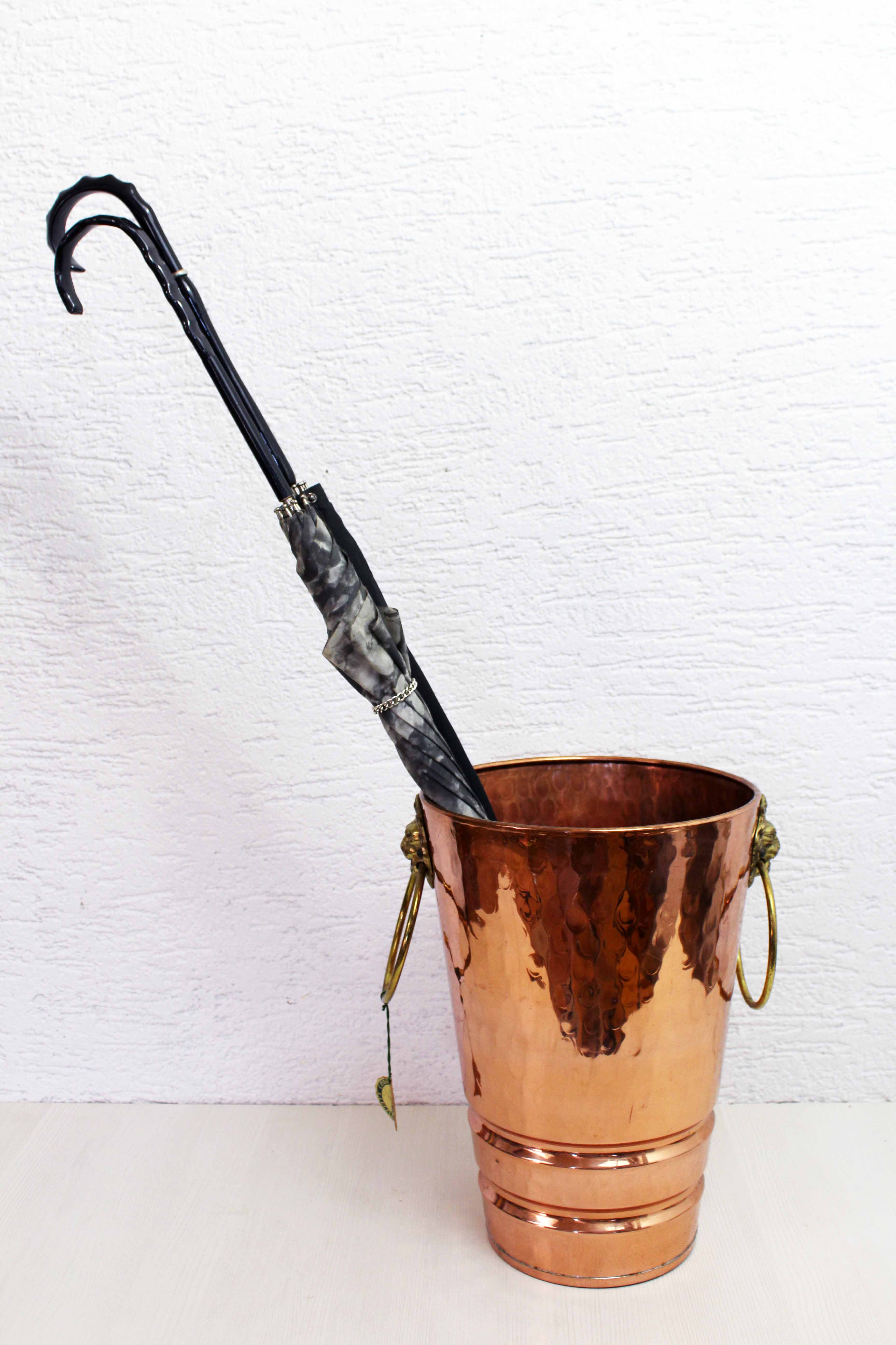 Lecellier copper and brass umbrella door