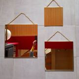 Set of 3 square mirrors in gold metal
