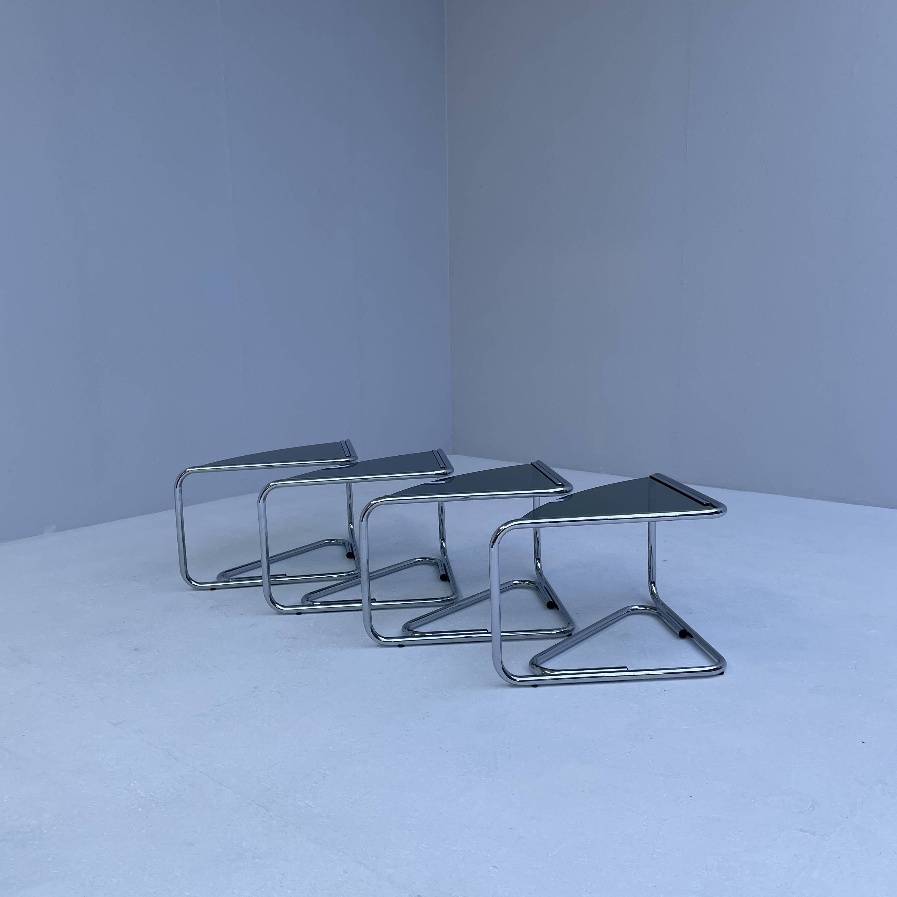 Italian modular coffee table in chrome and smoked glass