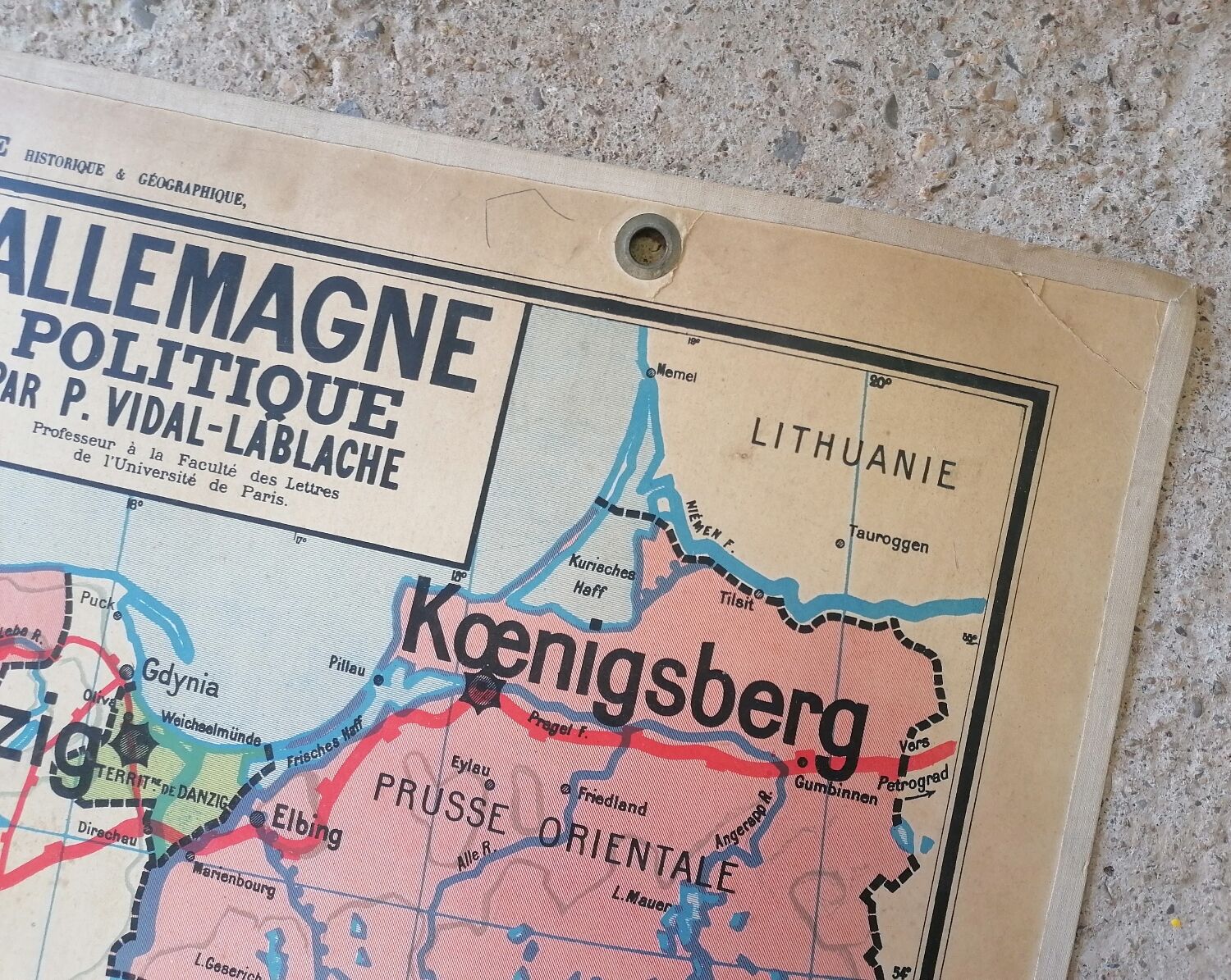 Old Vidal Lablache school map of Germany n°27.