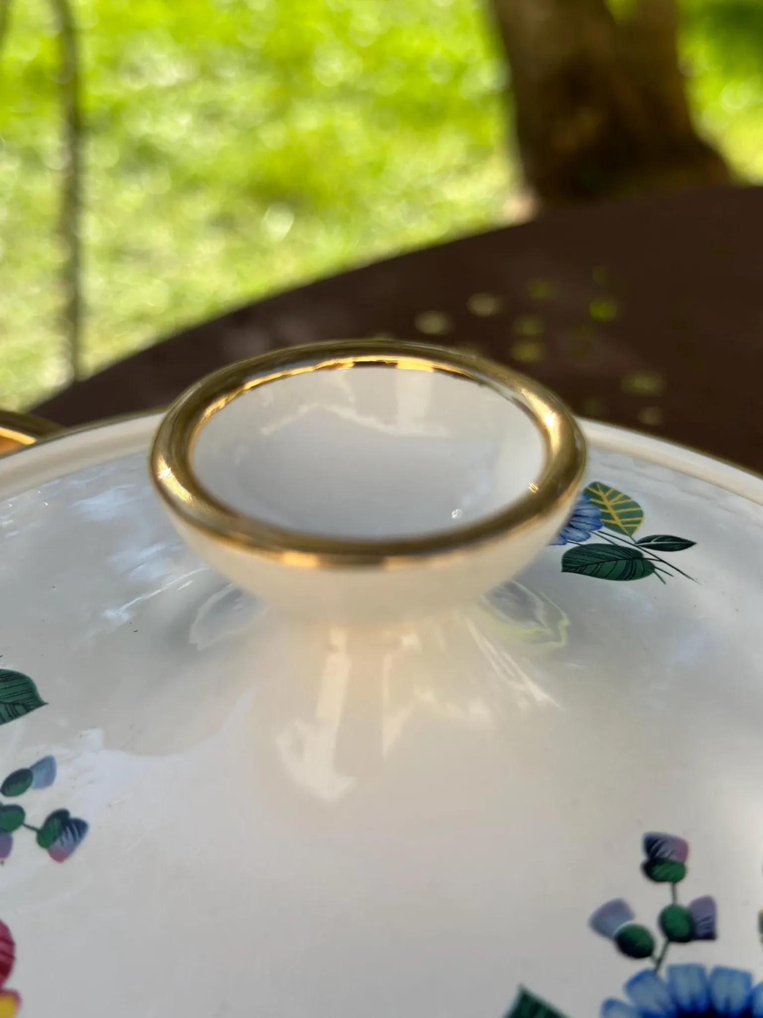 Earthenware vegetable dish Digoin Sarreguemines Sandrine, flowers and golden borders.