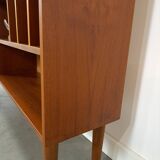 Deens teak vakkenkast met lades en hoge poten, vintage wandkast