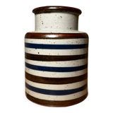 Stoneware pot