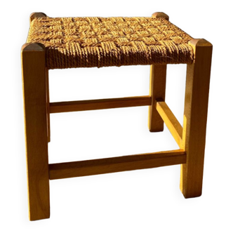 Low rope stool