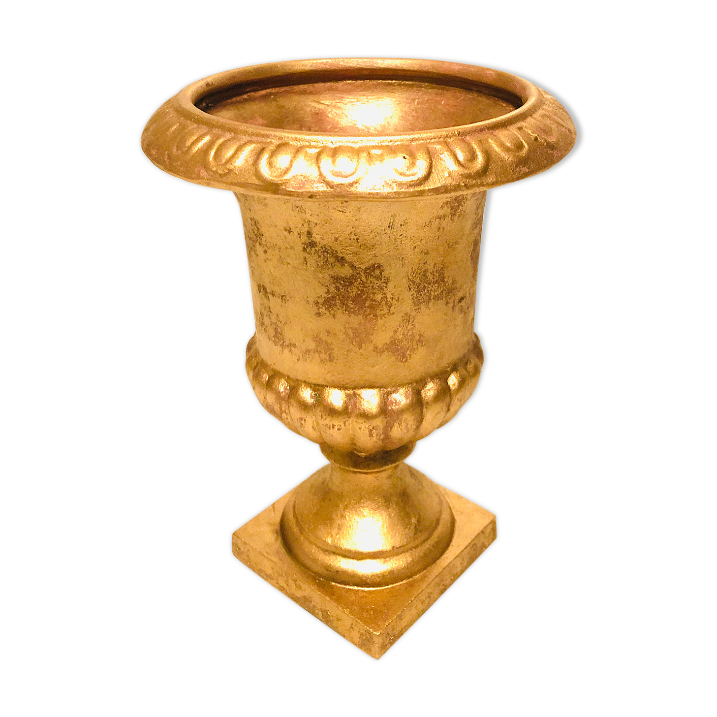 Medici basin in gilded ceramic