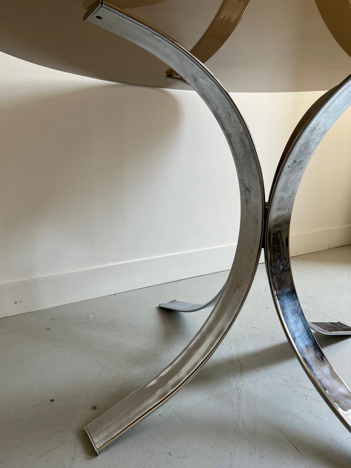 Dining table tulip metal and smoked glass 1970