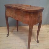 Louis XV style dressing table forming a delivery table