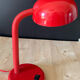 Lampe de bureau rouge vintage