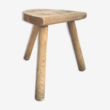 Tabouret tripode