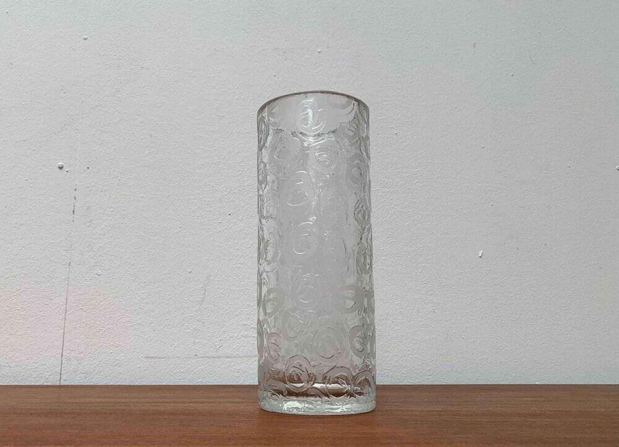 Large vase in raw glass, 1970s brutalism.