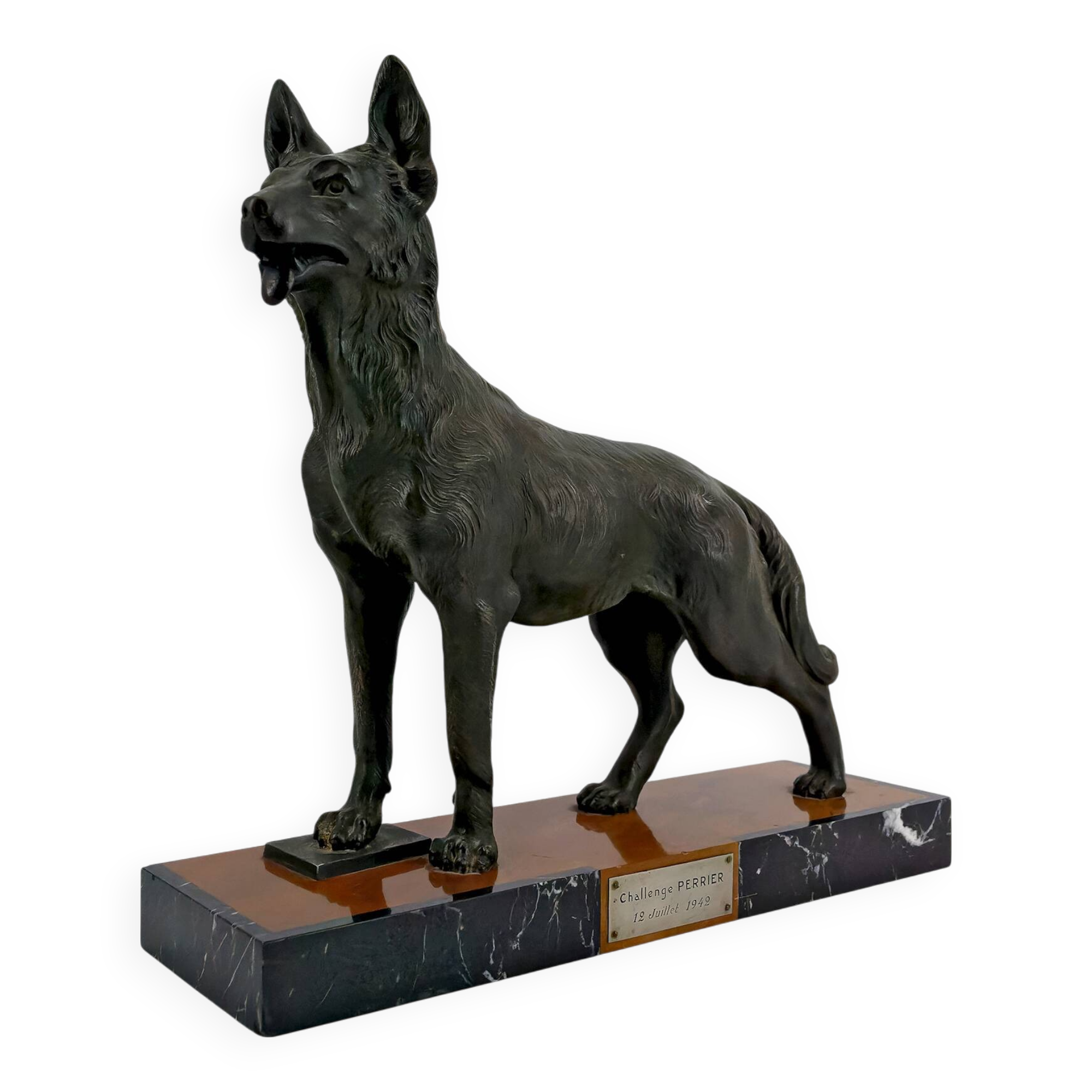Sculpture representing a German Shepherd, Perrier Challenge Trophy, 1942