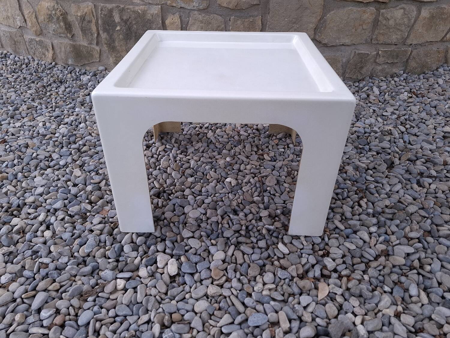 Vintage 70'S fiberglass coffee table