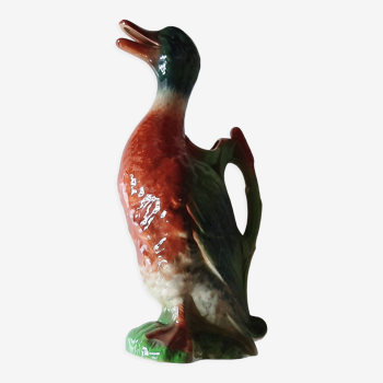 Duck pitcher