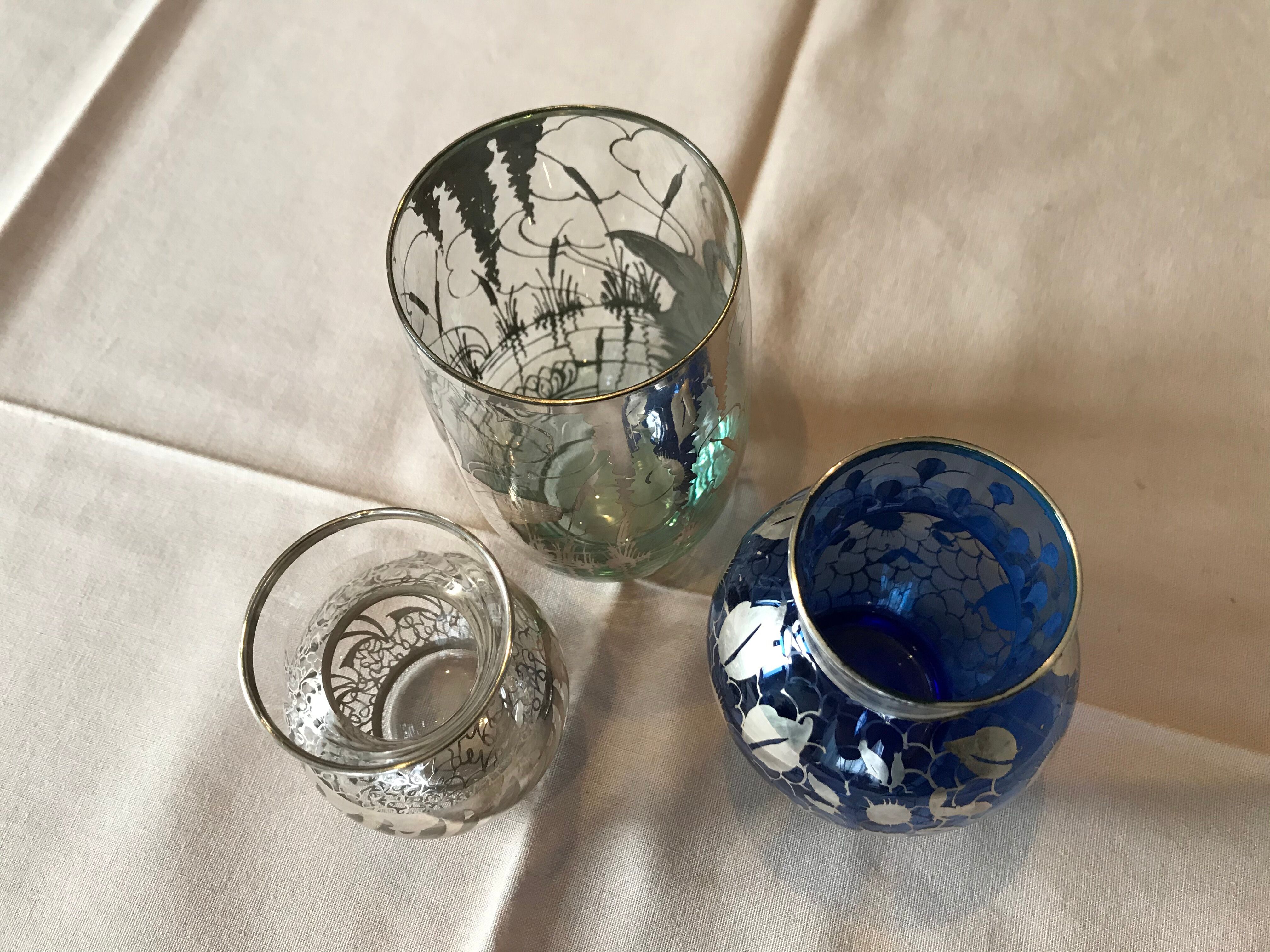 Lot de 2 vases en verre et gobelet en verre