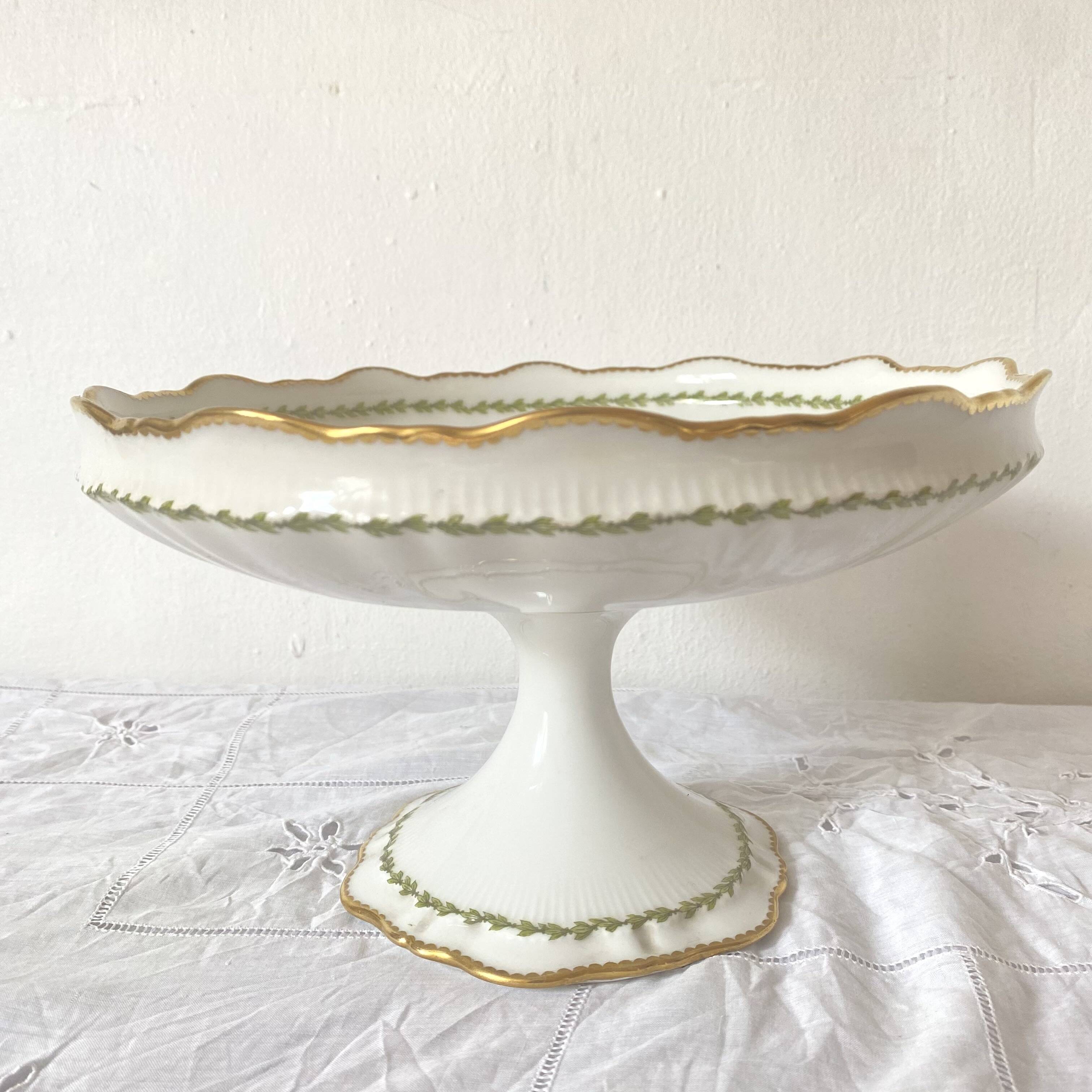 Antique fruit bowl, footed bowl in Limoges porcelain - Perrier Paris