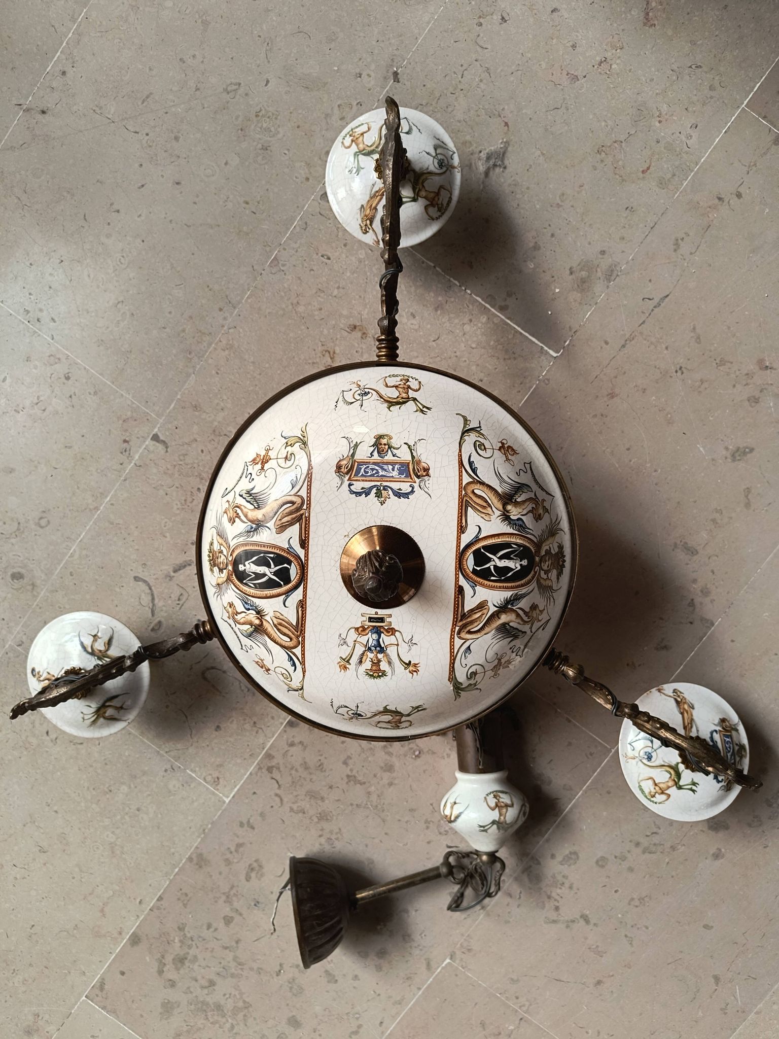 Lustre bronze, cuivre et faïence style gien
