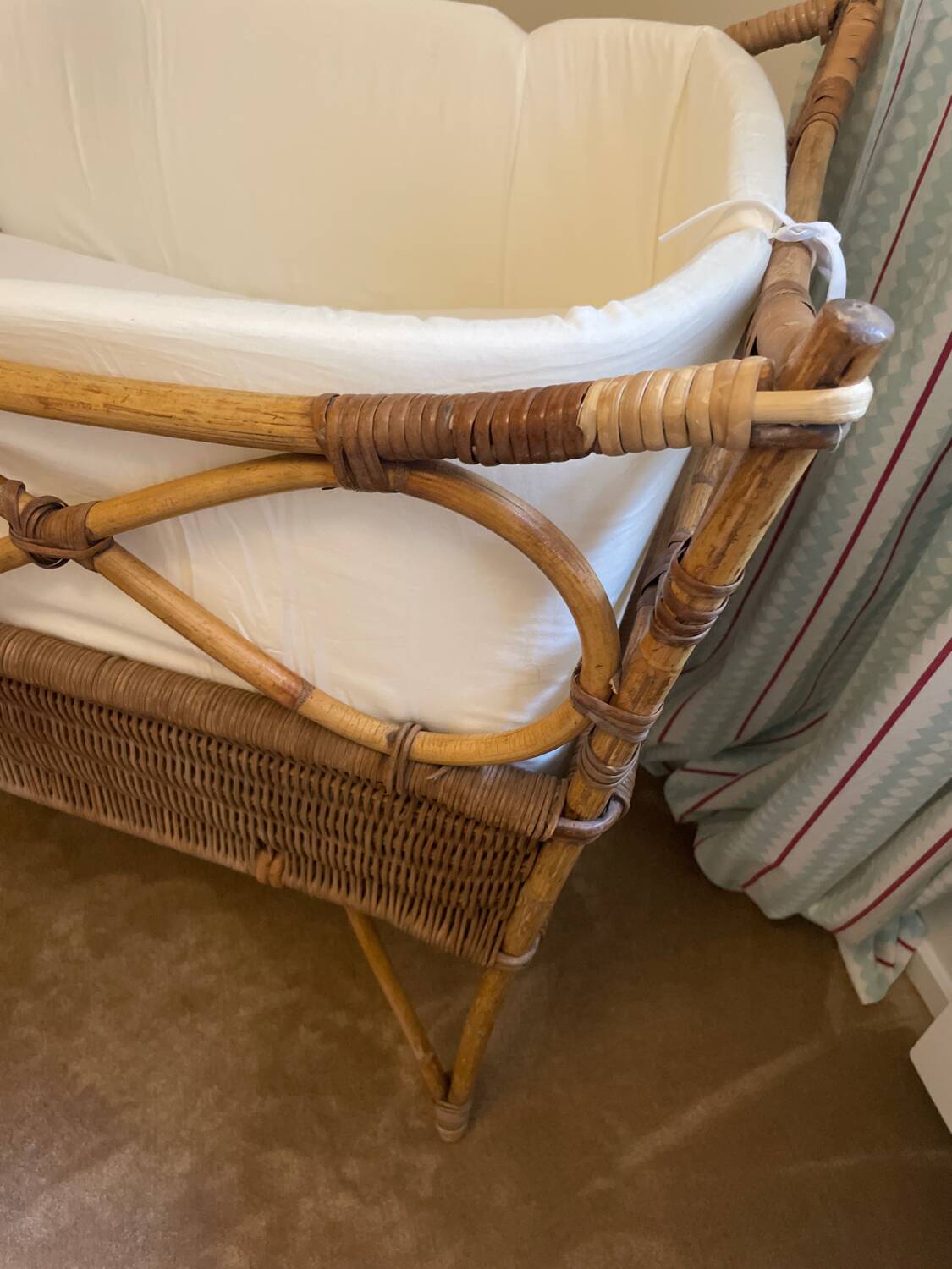 Rattan baby bed