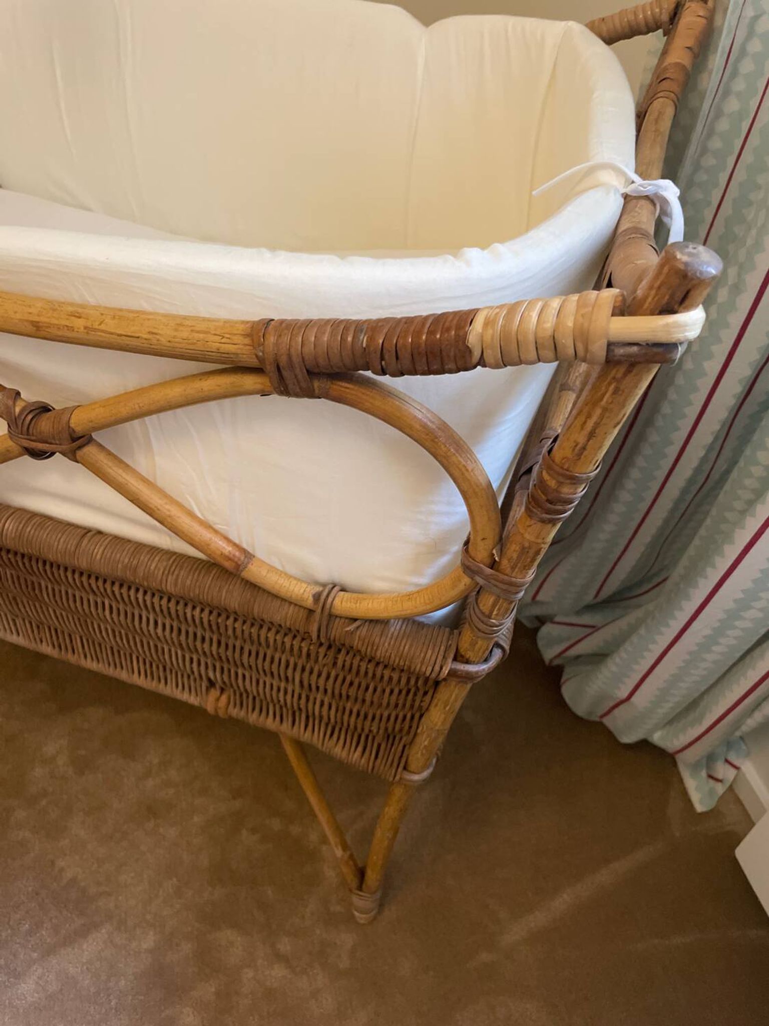 Rattan baby bed