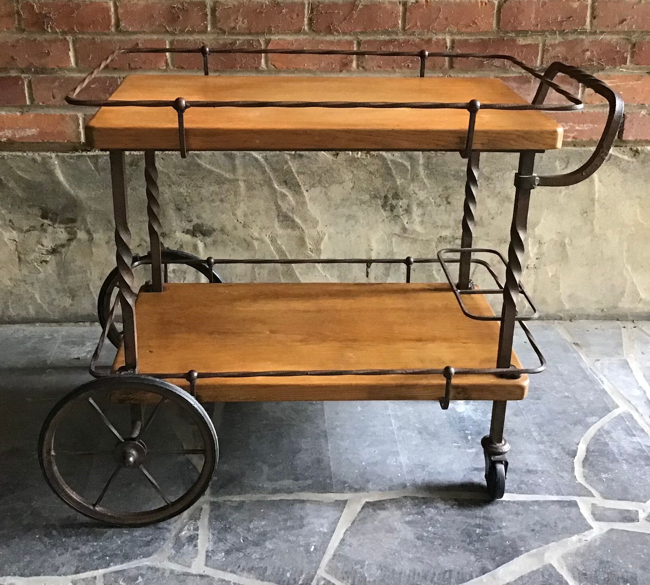 Rolling service in solid oak and wrought iron