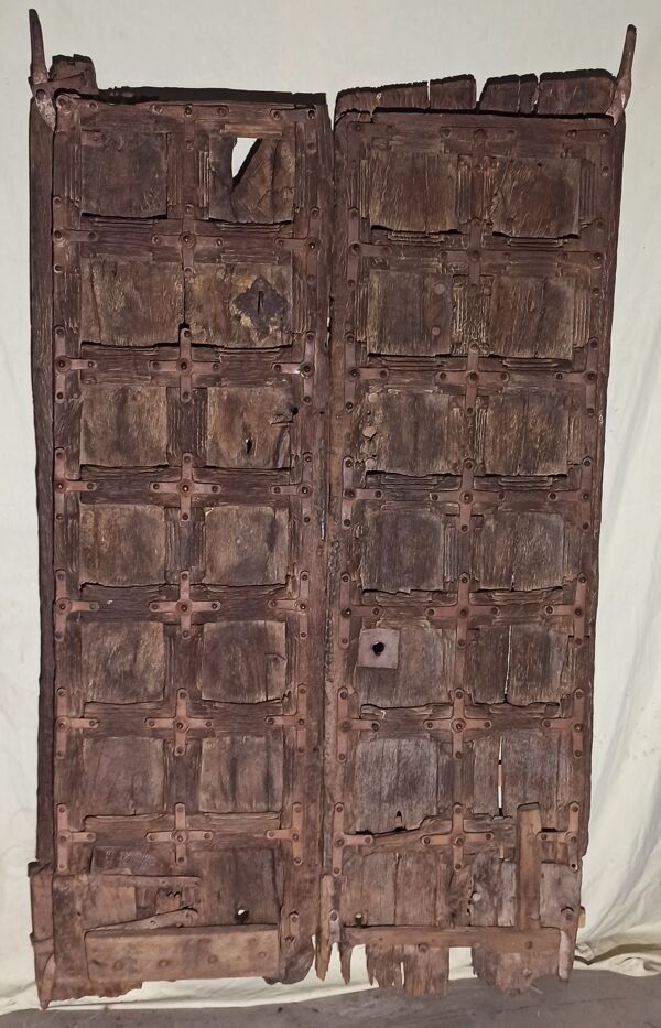 Porte ancienne en bois