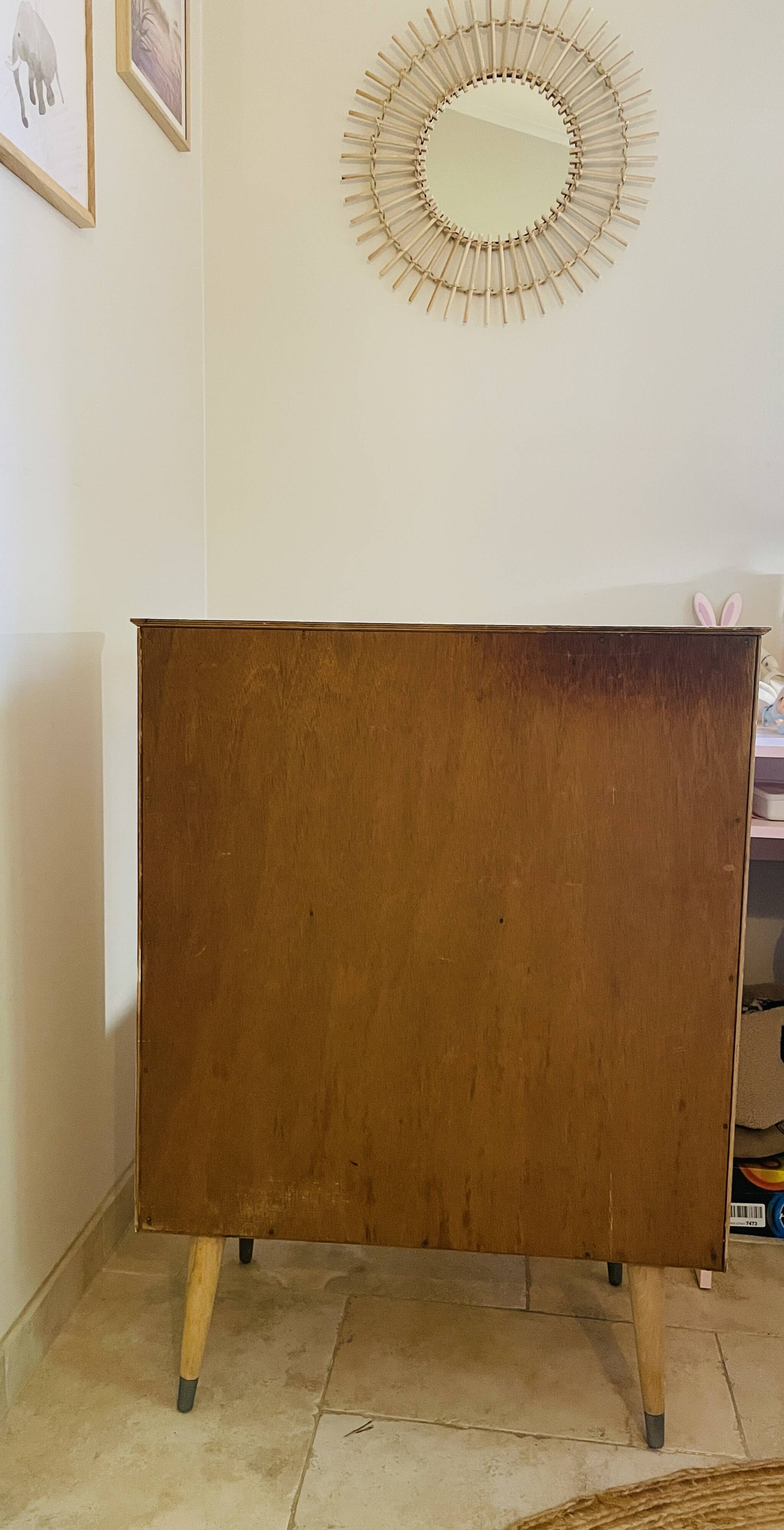 Adorable 1960s commode.