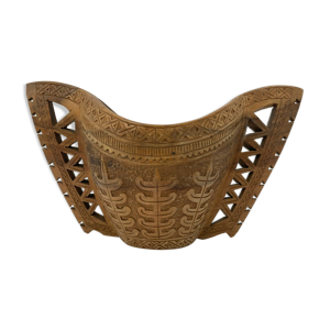 Coupe en bois sculpte