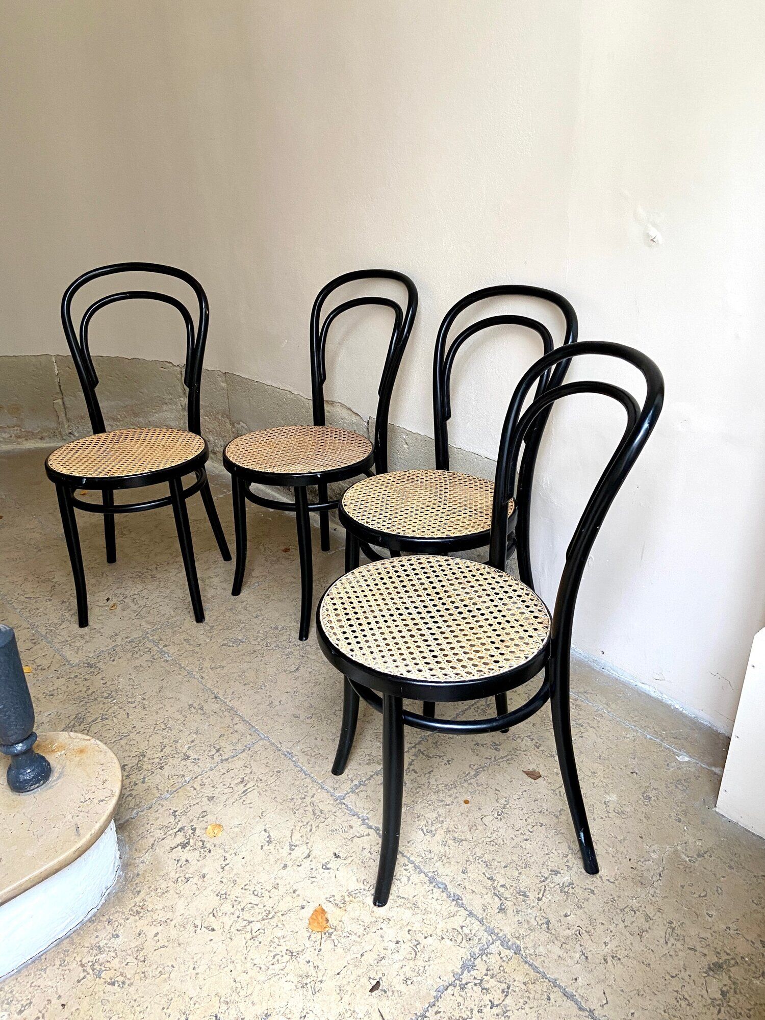 Set of 4 bistro chairs in black arched beech and canning