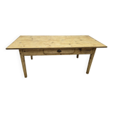 Farm table