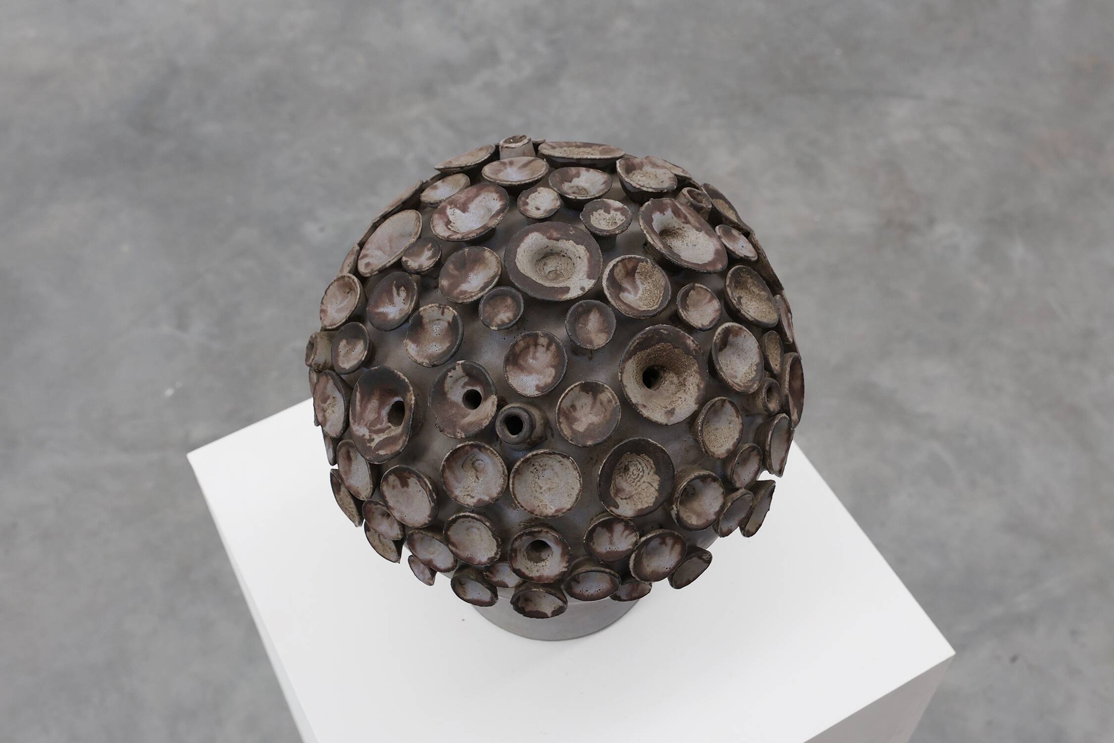 Organic ceramic “mushroom” sculpture signed EL, Belgium 1960s