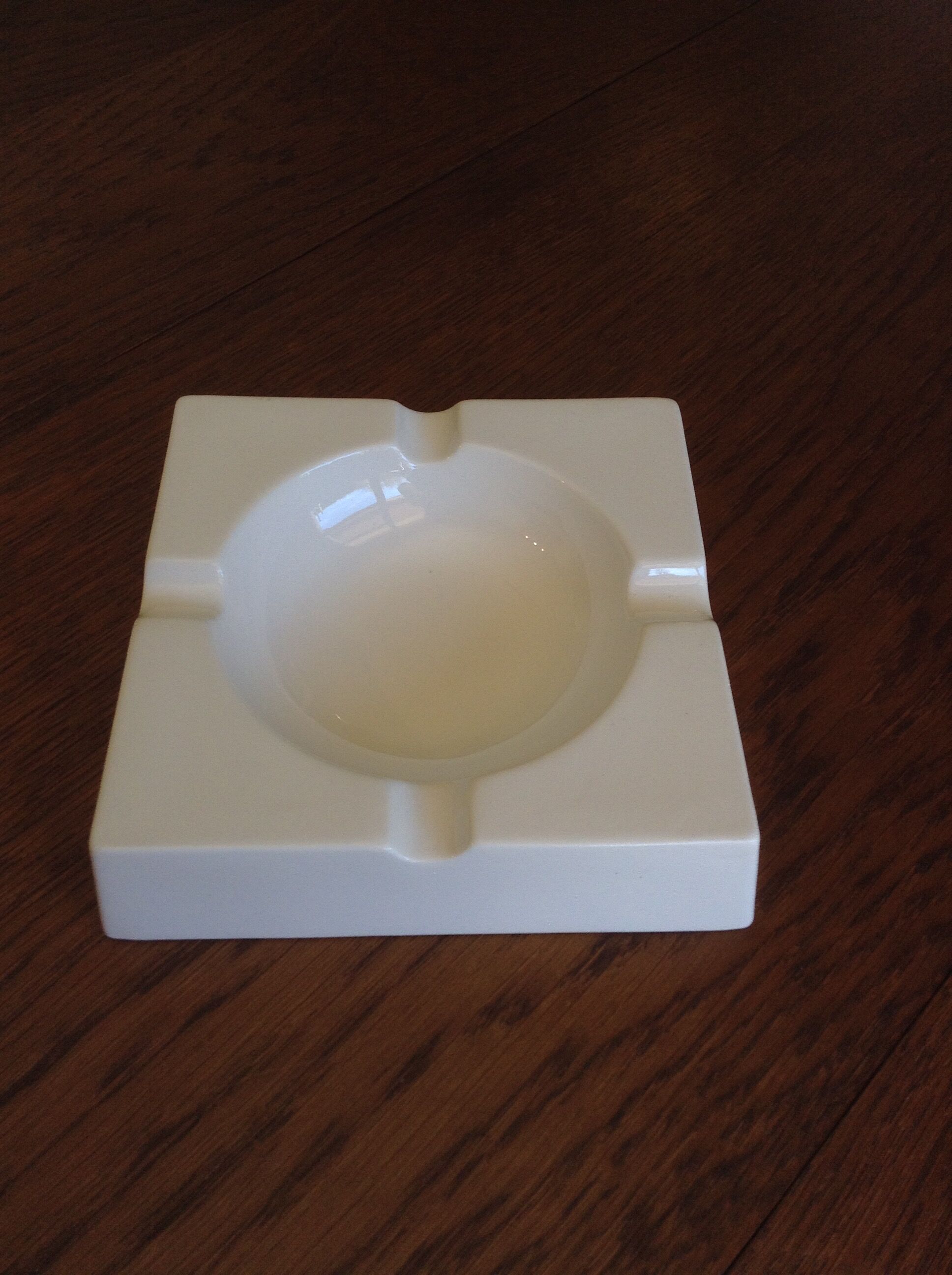 White square ashtray