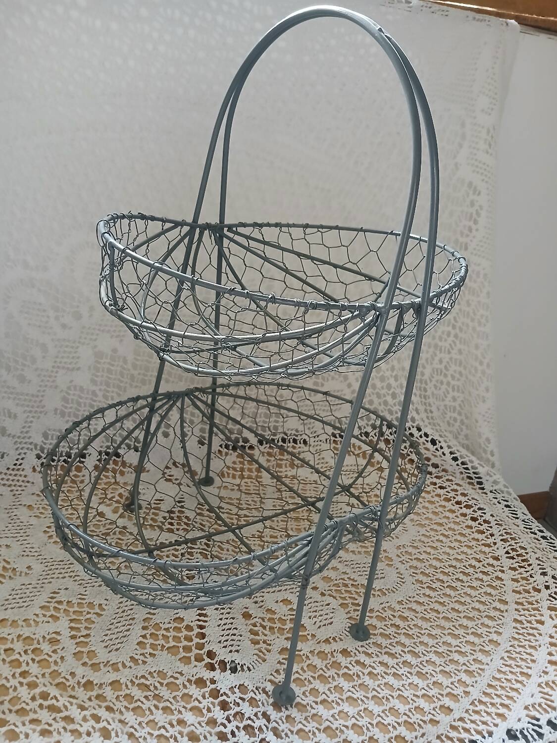 Metal fruit basket/basket