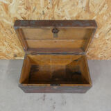 Ancien coffre en bois
