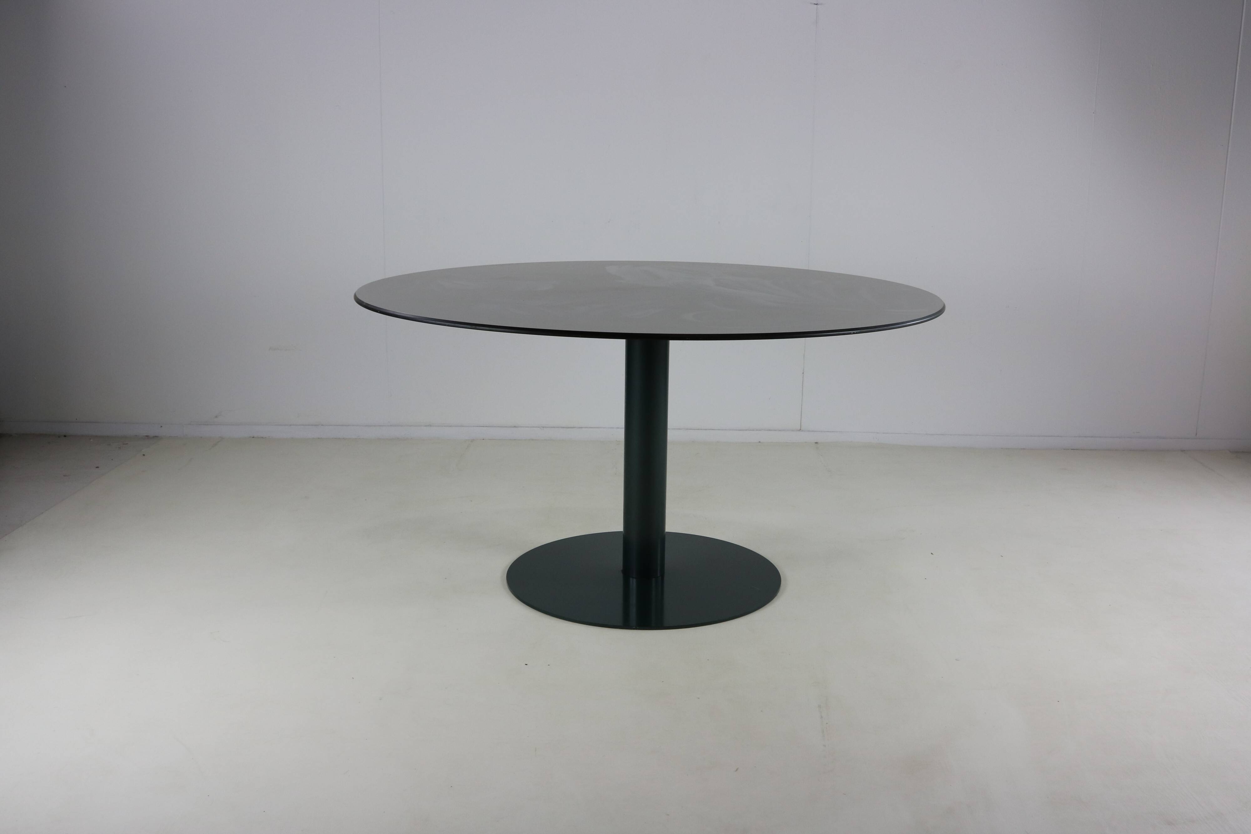 Eighties design Dutch design dining table with beautiful thin top