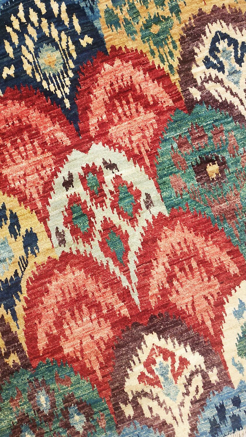 Carpet "peacock" living room