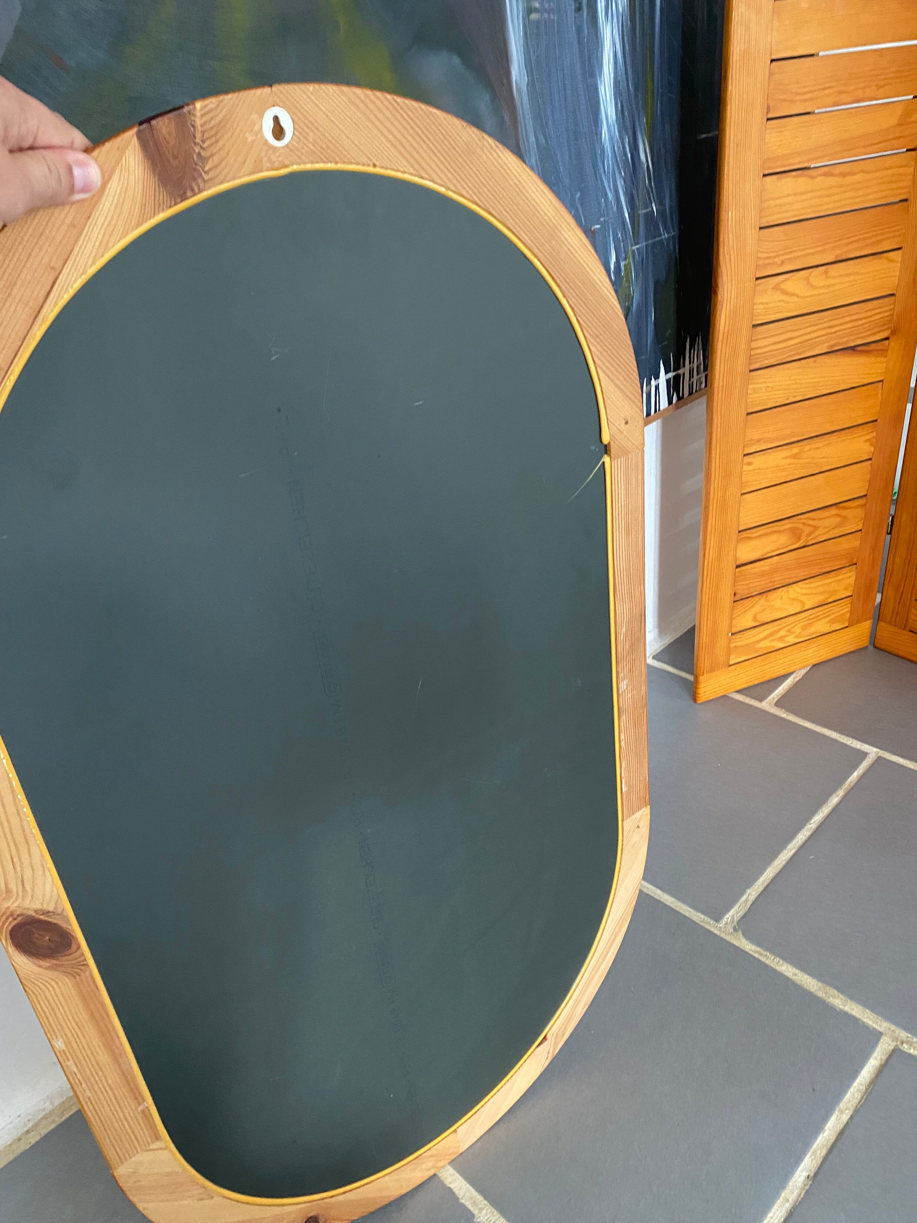 Oval mirror in vintage pine, 100x60 cm