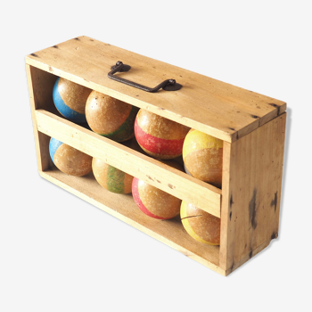 Set of wooden balls