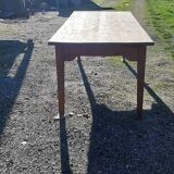 Country farm table in pine , 2 drawers